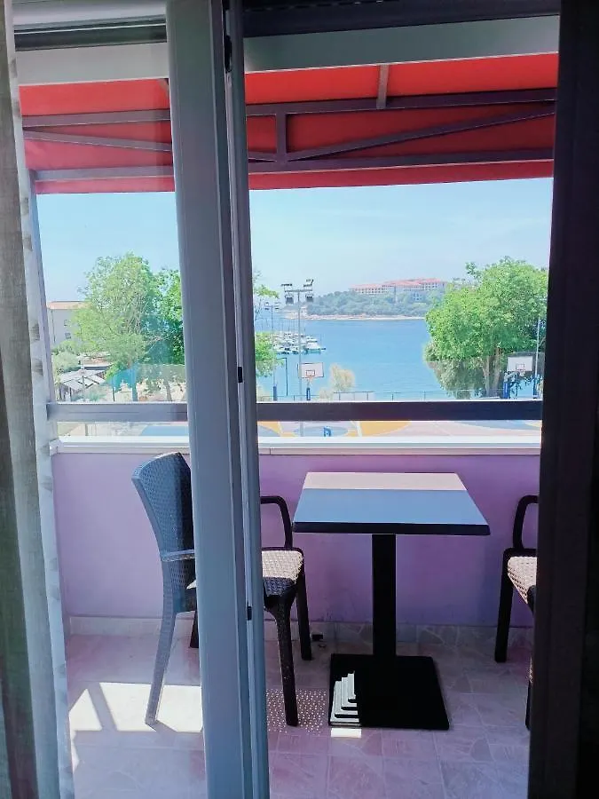 Aparthotel Viola Pjescana Uvala 4*,  Chorvatsko