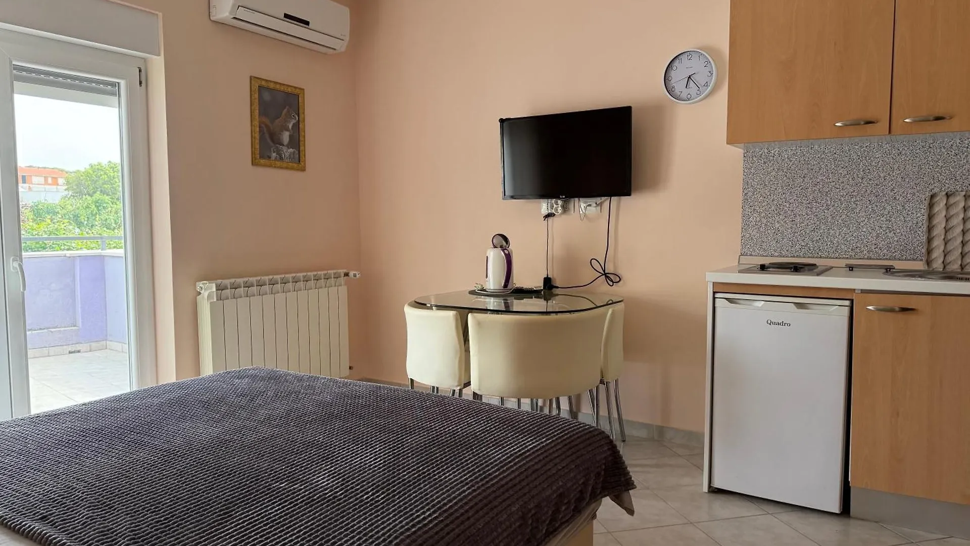 ApartHotel Viola Pjescana Uvala