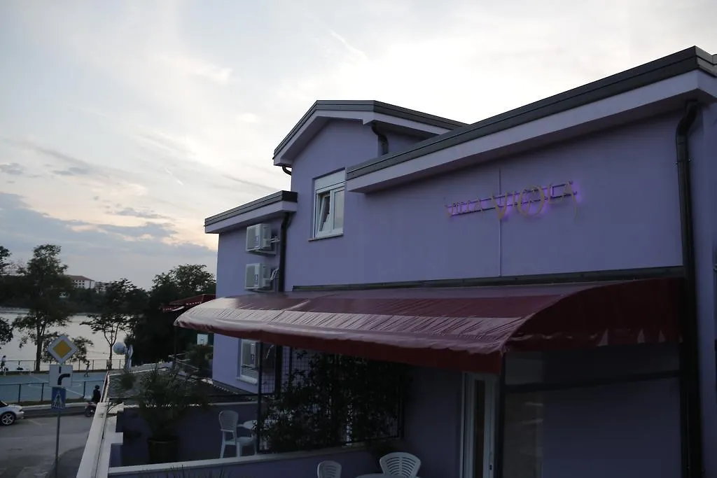 Aparthotel Viola Pjescana Uvala