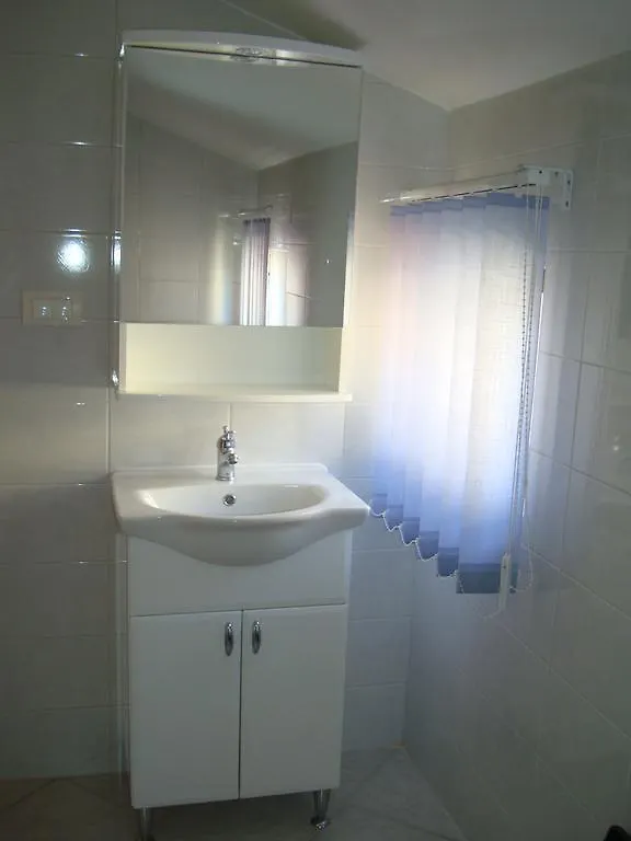 Aparthotel Viola Pjescana Uvala